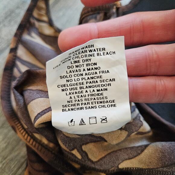 Miraclesuit One Piece Swimsuit Size 14 Brown Tropical Leaf Underwire Ruched - Picture 10 of 10